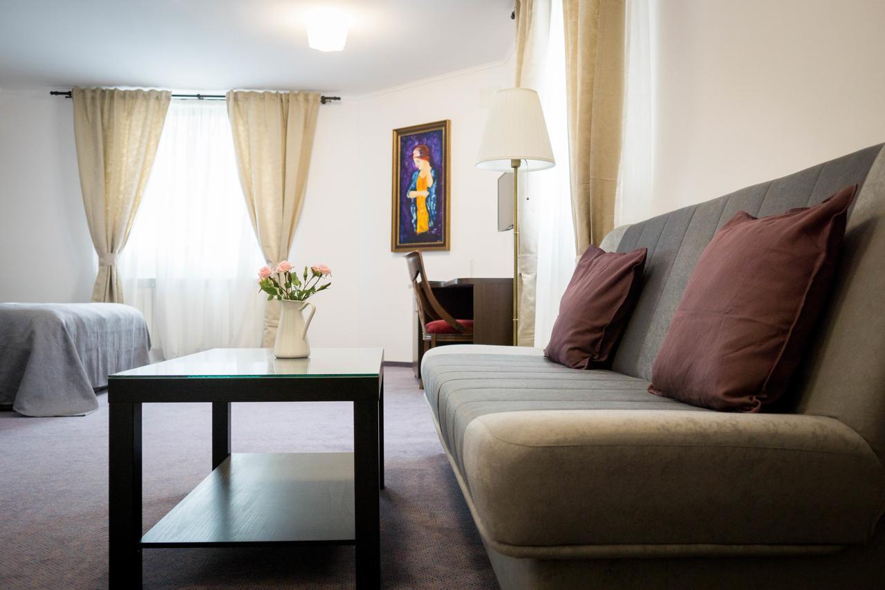 Nest Otel Drobeta Turnu Severin Dış mekan fotoğraf