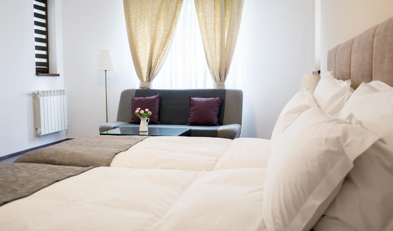 Nest Otel Drobeta Turnu Severin Dış mekan fotoğraf