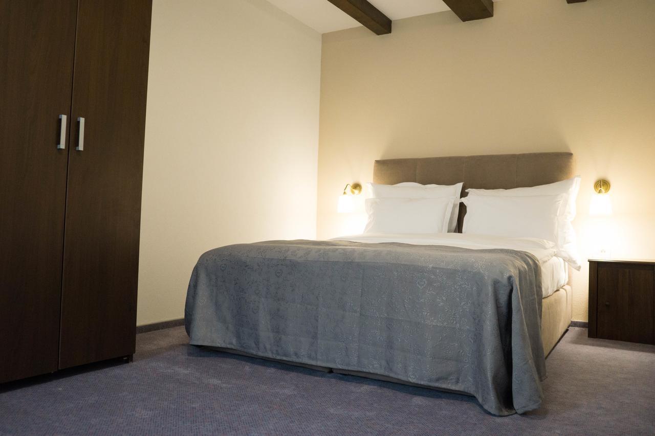 Nest Otel Drobeta Turnu Severin Dış mekan fotoğraf